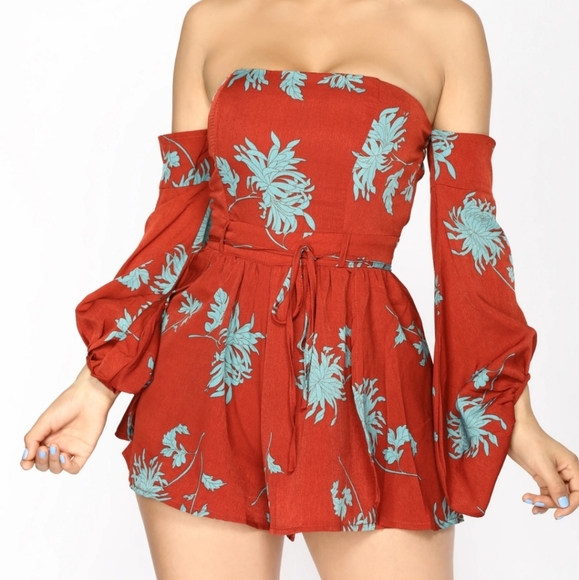 Fashion Nova Put It In Park Floral Romper Large - Picture 1 of 11